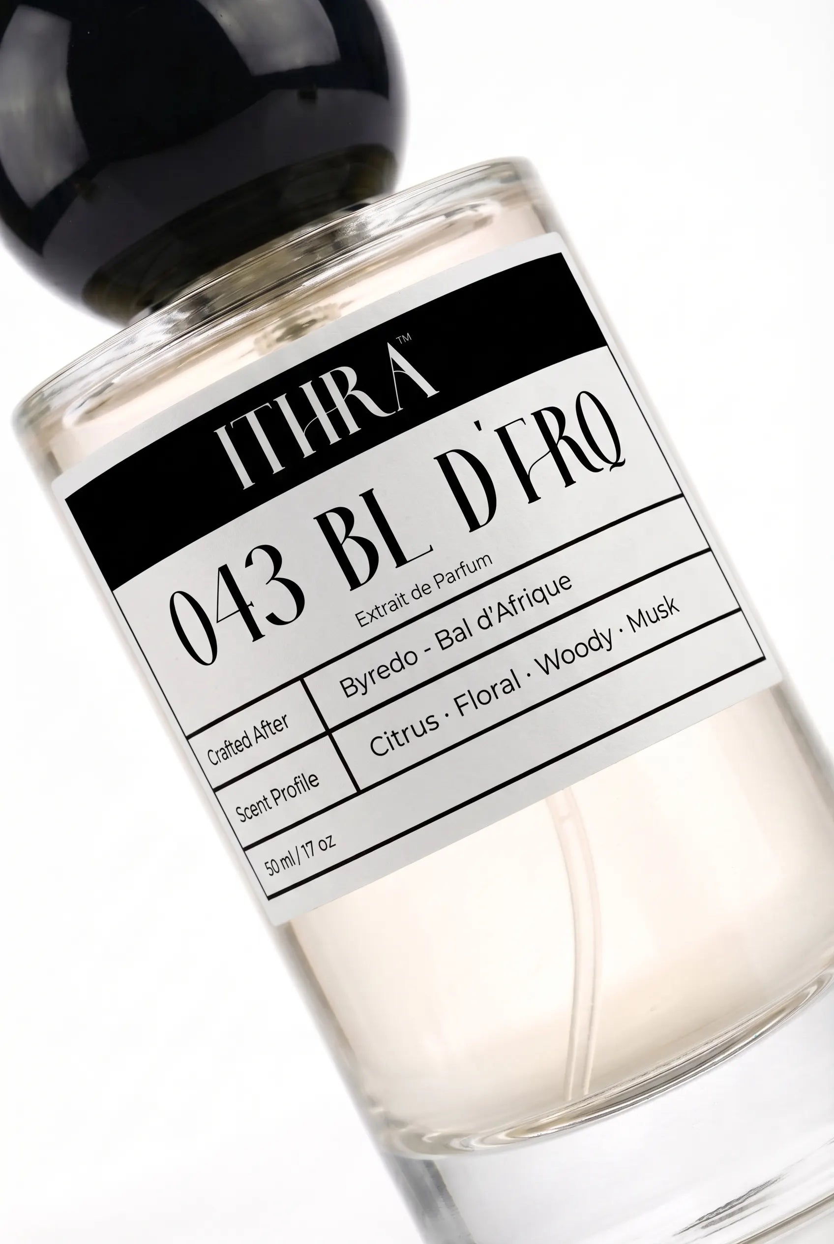 Close-up of 043 BL D'FRQ perfume by Ithra, citrus floral woody musky, available in 50ml and 100ml